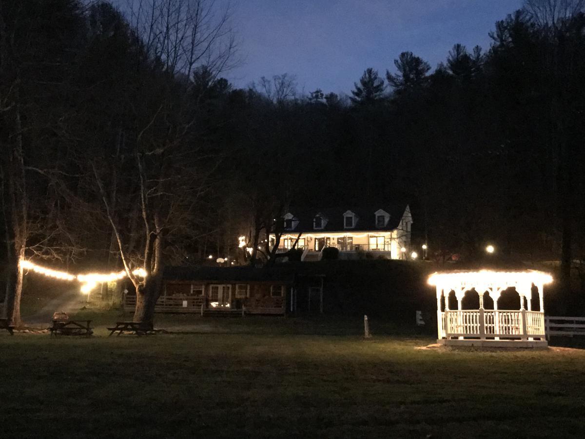 Valle Crucis Farm Екстер'єр фото